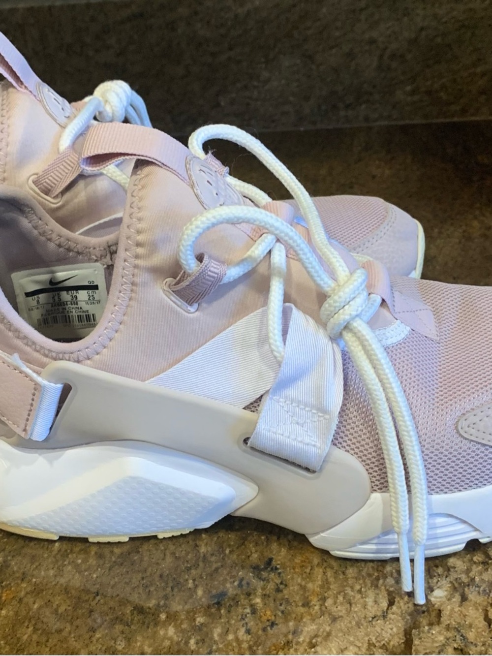 Nike Air Huarache City Low AH6804-600